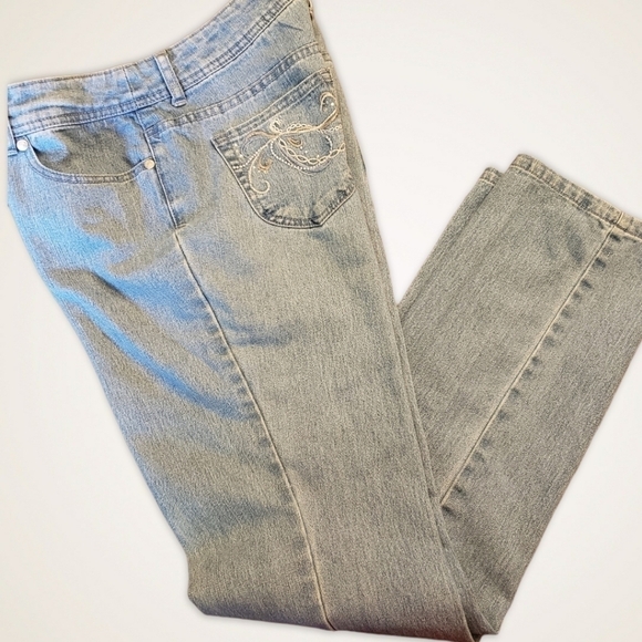 Chico's Midrise Jeans Embellished Pocket Light Wash 0 Reg 30x30.5 EUC - Picture 12 of 12